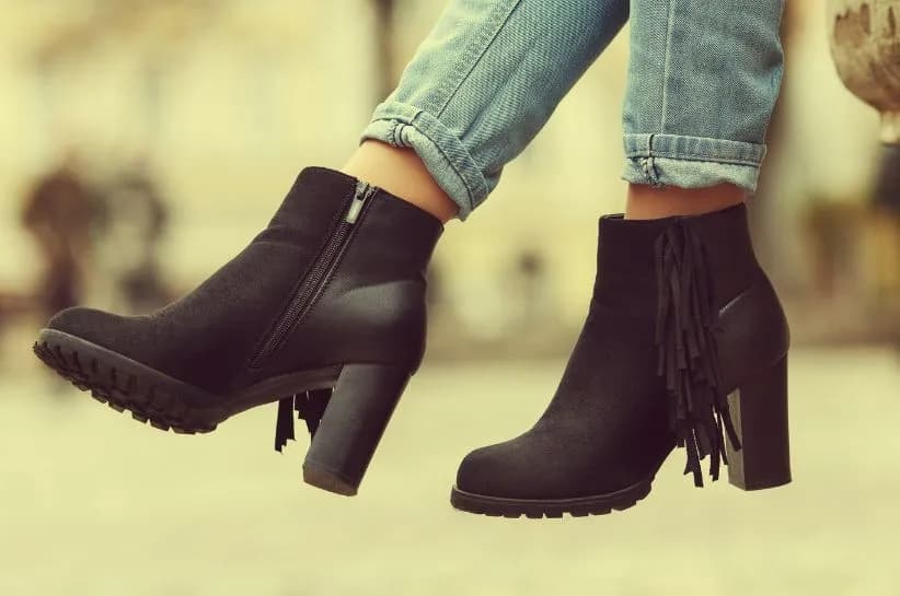 Botki na obcasie dla kogo? Odkryj, jak je nosić z klasą