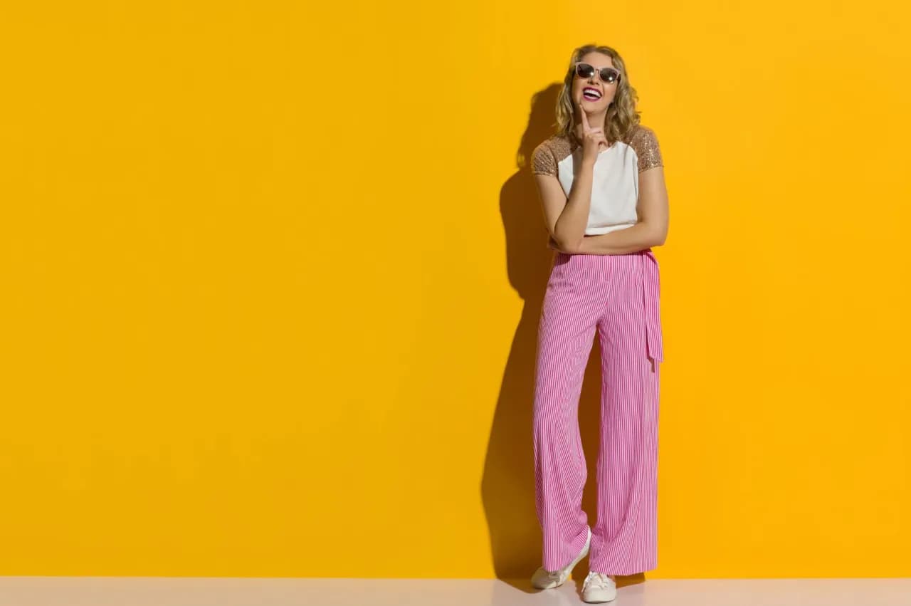 Jakie buty do szerokich eleganckich spodni, aby uniknąć modowej wpadki?